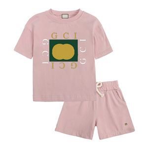 6 Styles Kids Roupos Designer essencial sets essenciais meninos casuais textos de bebê garotas meninas infantis camisetas shorts