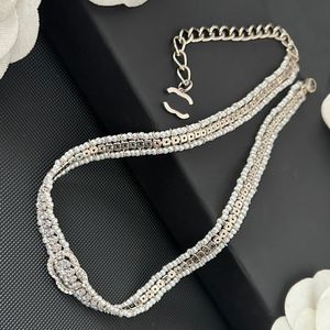 Chunky Diamond Letter Pendant Vogue Men Womens Designer Halsband hängsmycken 18K guldpläterad kopparmärke halsband Pärla choker smycken gåvor