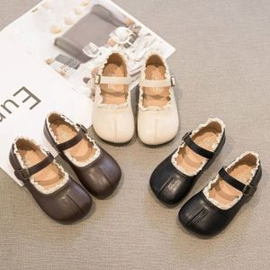 Prinsessor Girls Shoes Kids Stylish Square Toe Kids Shoes Girls Mary Janes smal Band Gold Sliver Light Children Plat Shoes 240527