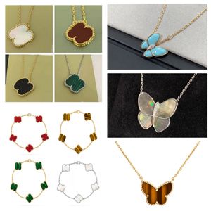 2024 High Quality Classic Style Women Luxury Designer Necklace/Bracelet /Earrings Leaf Clover Necklaces Pendants Couple Engagement Jewelry