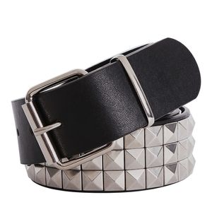Belta per rivettamento della moda piramidica lucida con cintura a cinghia con borchie con fibbia per perno T200113 2588