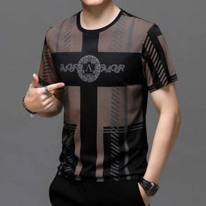 Erkek Tişörtler Mens Plus Tees Polos Yeni Erkek Yaz Üst Düzey Yuvarlak Boyun T-Shirt Moda Kırış Kısa Kollu T-Shirt J240527