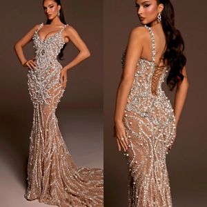 Luxury Wedding Dresses Crystal Pearls Mermaid Bridal Gowns Spaghetti Straps Lace Up Custom Made Sweep Train Bride Vestido de novia