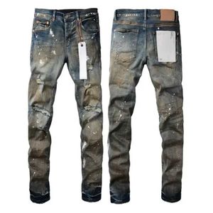 Mäns jeans nya modelila mens jeans med smärtsam färg och hål J240527