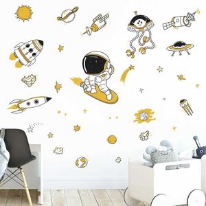 Decoração de parede Crianças Sala de parede Adesivos de parede de desenho animado Astronauta Decalques de parede para berçário Decalques de parede do quarto do quarto do berçário Decalques de parede ecologicamente corretos D240528