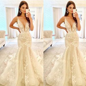 Lace Appliques Mermaid Wedding Dresses Romantic Bridal Gown With Train Formal V Neck Wedding Dress For Bride