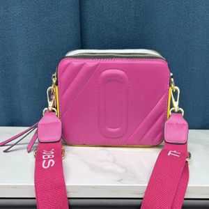 11 Bolsas de grife feminino de 11 colorir 2023 bolsa de bolsa de câmera de moda ombro pequeno saco quadrado R23118 277J