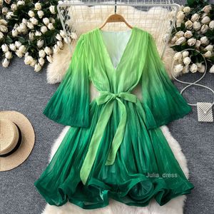 French Socialite Light Luxury Dress for Women High-end Elegant Ruffle Edge Gradient Color Midje bunden semesterklänning