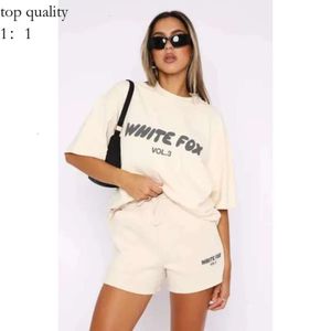 Mulheres brancas Foxs Capuz Trechsuits Duas peças Designer 2024 Novo Summmer Hoodie Conjunto de shorts de manga curtos e esportivos de manga curta 263