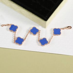 001 Pulseiras de designer de primeira linha para mulheres Bracelete de luxo de luxo Dostragem generosa de temperamento Jóias de jóias Presente de feriado é de boa qualidade Q14