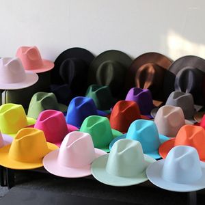 Berets Solid Color Hats dla kobiet i mężczyzn jesienna zima szeroka wełna poczuła kapelusz klasyczny All-Match Panama Caps Chapeau Femme Cap 2207