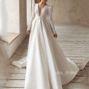 2024 Nya klänningar Celebrity Style White Satin Slim and High French Style Dress