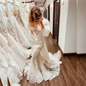 Blumenspitze Korsett Meerjungfrau Brautkleider romantische Applikationen Hochzeitskleid für Braut mit Bischofärmen