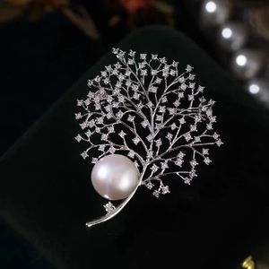 Pins Brooches Natural Freshwater Pearl Brooch 9-10MM Sky Star Zircon Coral ing Tree High Grade Elegant Temperament Style Womens Gift 23 Ocko