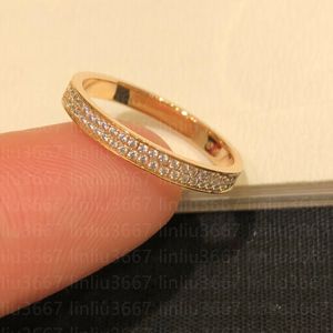 SLIVER THIN LOVE DESIGNER RING Full Diamonds 8 Diamonds Ring For Women Electropating 18K Top Quality V-Gold Classic Premium Gold Ring for Girl Gift Jewelry With Box