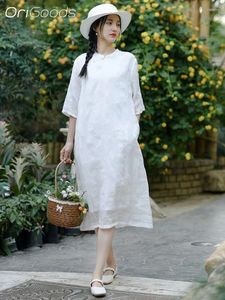 الفساتين غير الرسمية 2024 فستان صيفي للنساء التطريز الأنيق الوردي الأبيض الصيني على الطراز Qipao الحديث للمرأة Q077