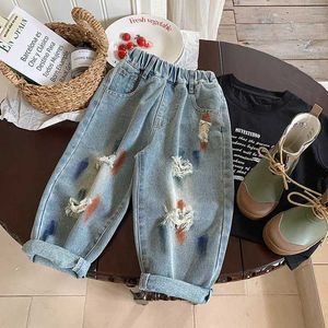 Trousers 2024 Summer Kids colorful ripped jeans fashion Lightweight and thin Boys soft loose denim pants casual Trousers Y240527