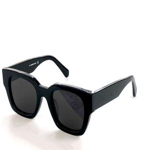 نظارات شمسية جديدة تصميم الأزياء 018 إطارات مربعة كلاسيكية بسيطة وشهيرة تنوعا في الهواء الطلق UV400 نظارات واقية 220n