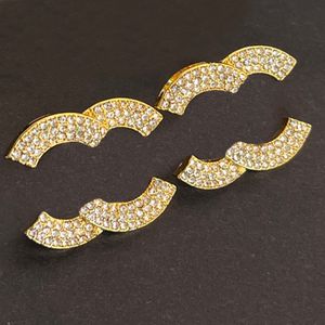 Enkel guldpläterad 925 Silver Luxury Brand Designers Letters Stud Geometric Famous Women Round Crystal Rhinestone Pearl Earring Wedding Party Jewelry Hot