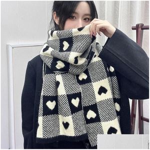 Scarves Knitted Scarf Love Heart Black White Plaid Thickened Warm Winter Womens Christmas Year Gifts 231205 Drop Delivery Dh4Wm