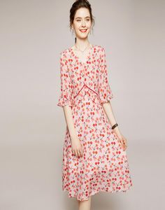 100 Silk Women039s Runway Dresses Sexy V Neck Half Sleeves Printed Ruffles Fashion Casual Dresses7910328