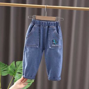 Jeans Jeans Neue Herbst Childrens hochwertige Jungen und Mädchen Fashion Hole Childrens Jeans Jungen lässig Jeanshose Kinderbeine 0-5 Jahre Wx5.27