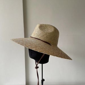 ナチュラルハンドメイド小麦のストロー女性パナマ帽子ネクタイウィンドロープワイドブリムサンハットビーチライフガードラッシュストローサマーハットサーフィン240528