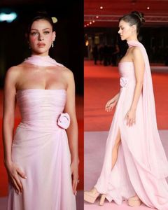 Elegant Long Chiffon Pink Celebrity Dresses with Ribbon Sheath Strapless Pleated Floor Length Zipper Back Evening Prom Dresses with Slit for Women