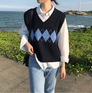Women Sleeveless Pullover Spring 2020 Korean Preppy Style Vintage Argyle Plaid V Neck Knitted Sweater Vest Black Gray Khaki1065624