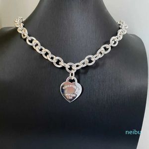 2024 Designer 925 Sterling Silber Familie Pfirsich Herz Liebe Anhänger Dicke Kette OT Halskette Frauen herzförmiges Colarbone Verstellbarer Modejuwelen