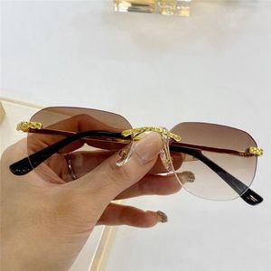 1443 Новые солнцезащитные очки с модным с помощью UV 400 Protection for Men Vintage Square Frame Популярное высшее качество поставляется с Case Classic Sunglasses 292W