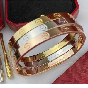 Unha de pulseira de ouro de ponta para homens e mulheres pulseira rosa com parafusos namorada namorada melhor amigo Instagram não desbotamento gravação de alto valor estético Preço barato