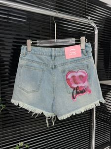 Lila jeans kvinnors jeans korta färgade broderade shorts broderad klassisk design full mycket amirii jeans utsmyckade benform lila varumärke jeans dd7