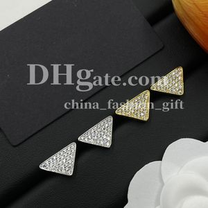 Trójkątne kolczyki stadninowe luksusowe diamentowe kolczyki kolczyki stylowe dla kobiet prezent biżuterii na przyjęcie weselne