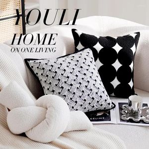 Kudde krämfodral svartvitt soffa vardagsrum täcker ljus lyx hem dekoration sovrum säng