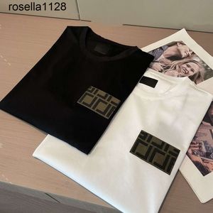 新しいデザイナー24SS Tシャツチェストレターラミネート刺繍半袖ハイストリートルーズ特大のカジュアルTシャツピュアコットン男性女性Tシャツ