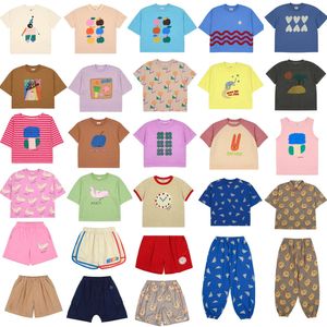 Çocuk Tişörtleri 2024 Yaz Kız Erkek Kısa Kollu Tişört ve Şort Set Baskılı Çocuk T-Shirt Günlük Pantolon Giyim L2405
