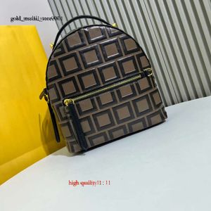 fendibags bag fendu bag Classic Design Bag Backpack Mens And Womens Backpack Luxury Bag Schoolbag Tote Bag Spacious endibags 0b82 fendidesigner bag