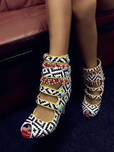 Gratis frakt 2024 Nya kvinnliga damer väver Braid Plait Leather Bead Beading High Heel Sandals Shoes Peep-Toe dragkedja Sandaler Bröllopsfest Mix Färgstorlek 34-43