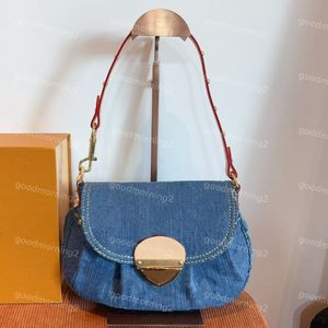 2024 Tasarımcılar Bag Mavi Denim Serisi Sele Omuz Çantaları Vintage Under Equil Bag Kadın Lüks Klasik Çantalar Tote Orijinal Malzeme Sırt Çantası