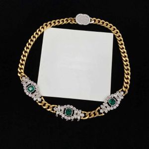 Diamantes completos de colares de colares de designers de designers de designers Colar de pingente de alta qualidade Rhinestone Cheker Gold Chain Style Jewelry for Formal Events -7