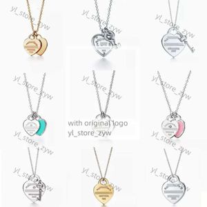 블루 박스 TF 클래식 디자이너 Tiffanyjewelry 여성 Thome S 스털링 실버 더블 하트 플레이트 펜던트 드립 접착제 및 다이아몬드 도금 Tiffanyjewelry 목걸이 831