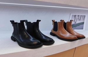 مصمم أحذية جديدة أزياء جديدة للنساء الفاخرة Laceup Lacele Boot Classic Square Heel Mesh Hollow Boot Diamond Round Toe Martin Booties B2214879