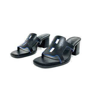 DD Slide Slippers Women Women Metal Chain Sandals Flats Slide مع Box 125ID