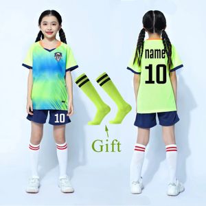 サッカージャージーの子供のパーソナライズされたサッカージャージセットカスタムサバテメントの通気性シャツの男の子の女の子240528のためのユニフォーム