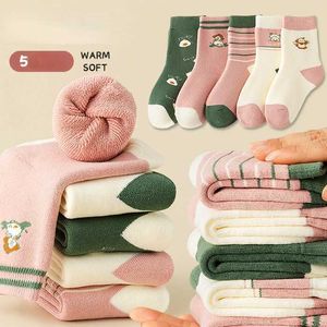 Calzini per bambini 5 paia/lotto bambino thermal kids cotone calze di cotone per ragazzi inverno corti ragazze morbide calde spessi bambini calzini a neve miaoyoutong d240528