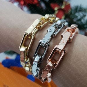 Classic luxury Cuban hip hop bracelets for men and women designer bracelets, high quality 18k gold rap star luxury bracelets Rwdhf