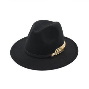 Fedora Hut Männer für Frau Wolltop Britisch -Stil Blattgold Feder Jazz Goth Hats Designer Hochzeit breit Krempe 271s