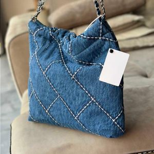 10a Fashion ombro de lixo de lixo designer feminino Bolsa de crossbody 22b hardware saco de jeans moeda matelasse