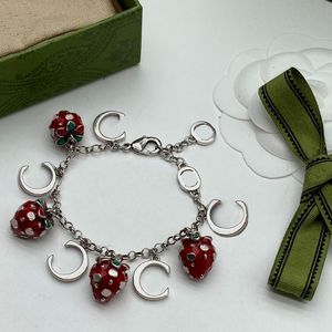 2023 Designer armband Strawberry Armband Halsband Unikt designarmband Parti Present Bröllop Matchande smycken Box 2904